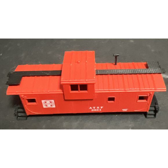 Berkshire Burlington Northern Boxcar ATSF Caboose Lot No Trucks Train HO Scale - Picture 6 of 8